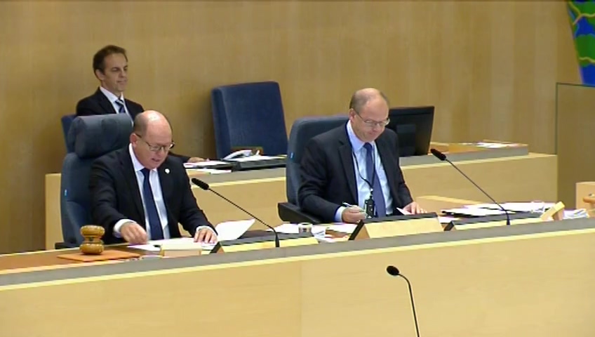 Stillbild från debatten i kammaren
