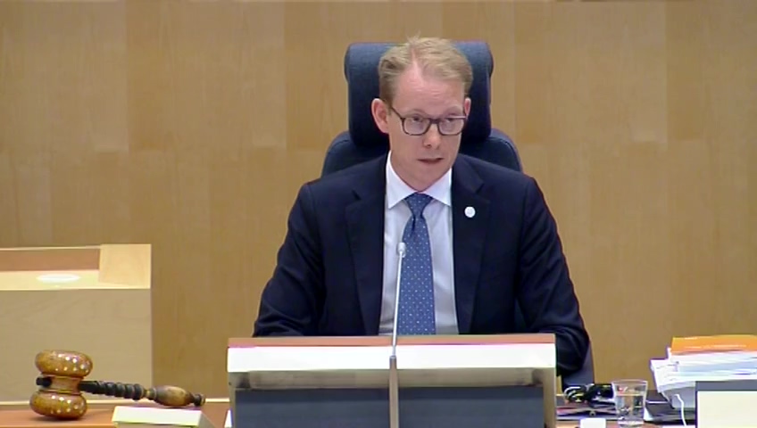 Stillbild från debatten i kammaren