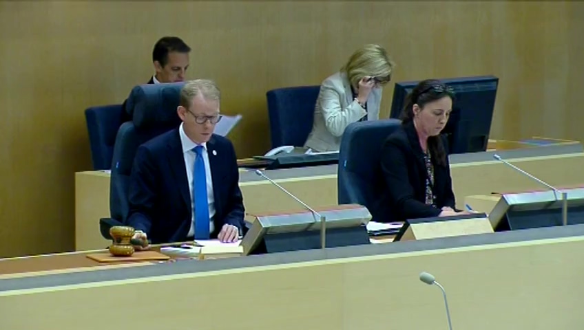 Stillbild från Beslut: Beslut