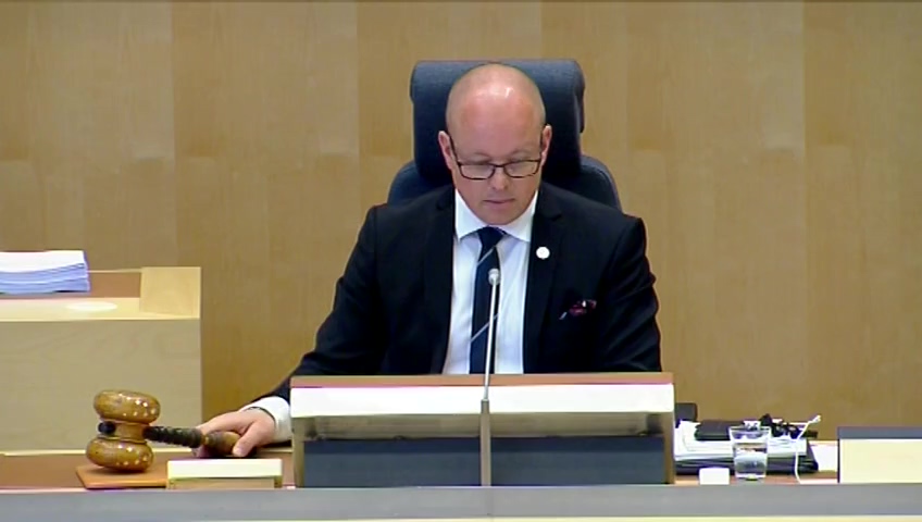 Stillbild från debatten i kammaren
