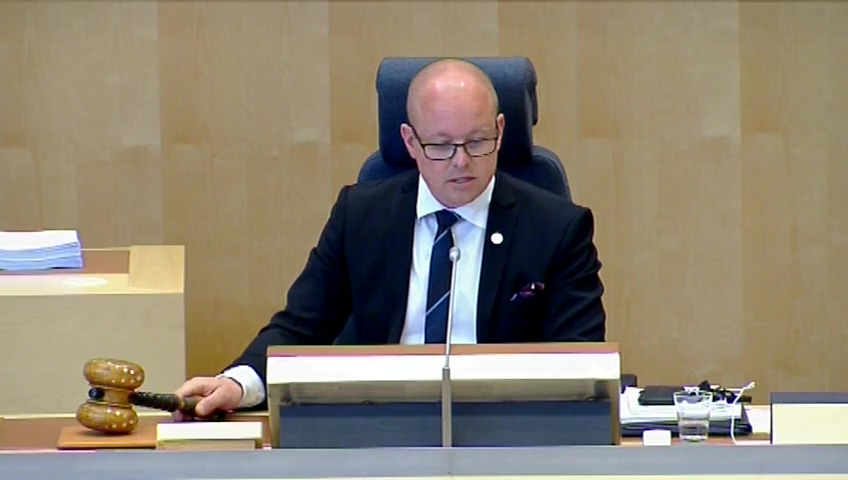 Stillbild från debatten i kammaren