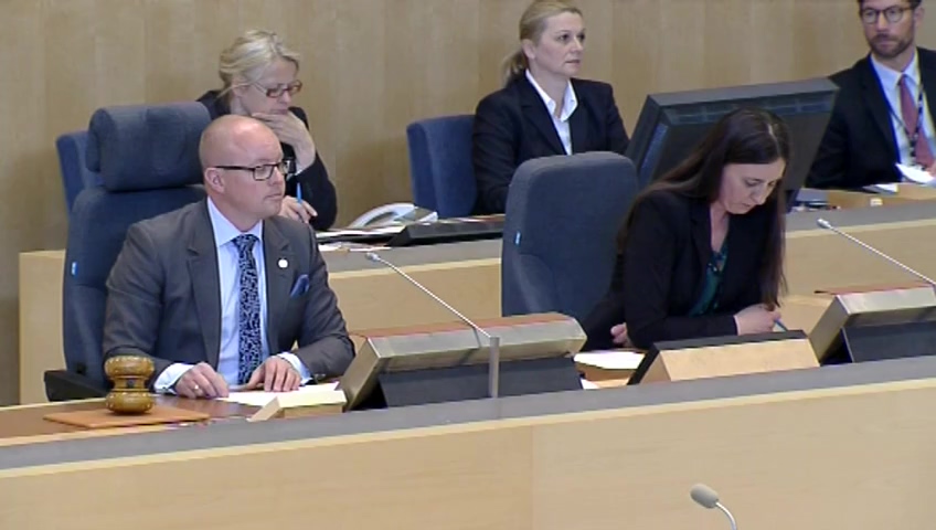 Stillbild från debatten i kammaren