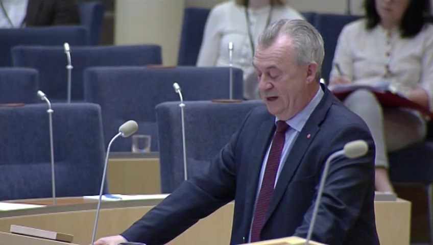 Stillbild från Interpellationsdebatt: Trålfiskeförbud