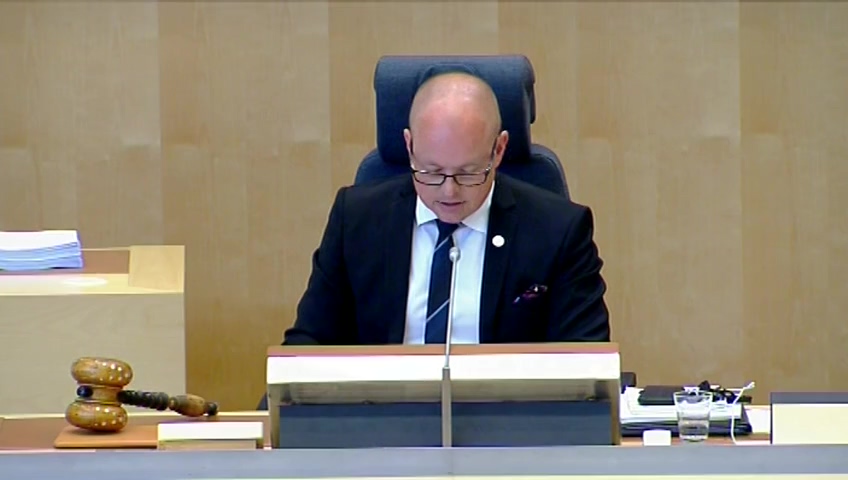 Stillbild från debatten i kammaren