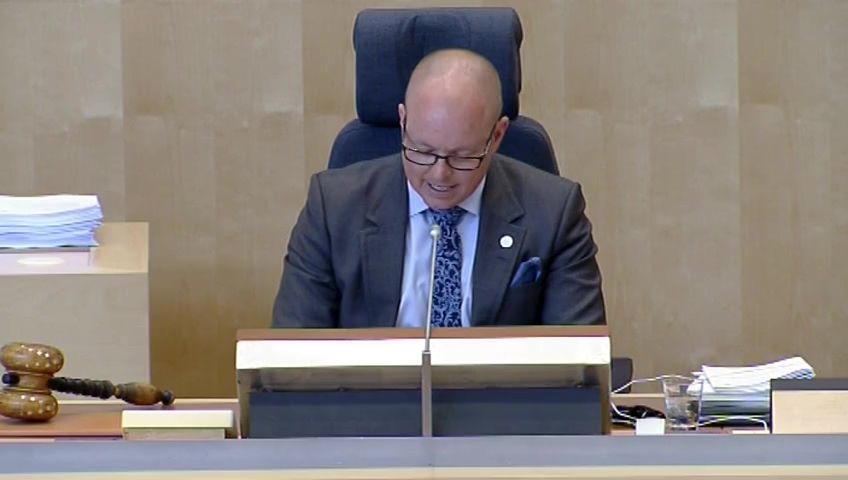 Stillbild från debatten i kammaren