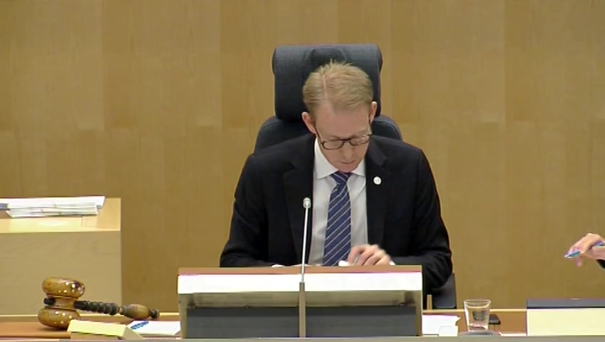 Stillbild från debatten i kammaren