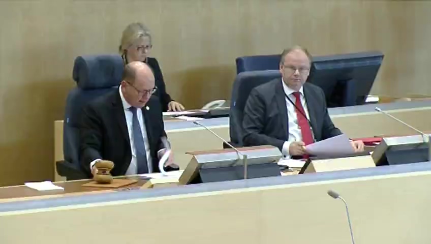 Stillbild från debatten i kammaren