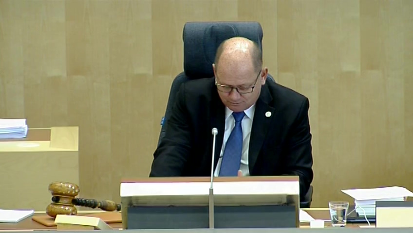 Stillbild från debatten i kammaren