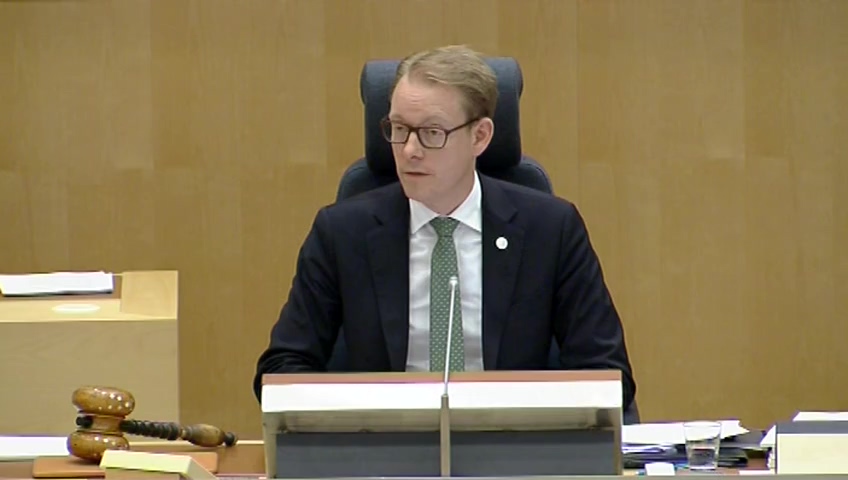 Stillbild från debatten i kammaren