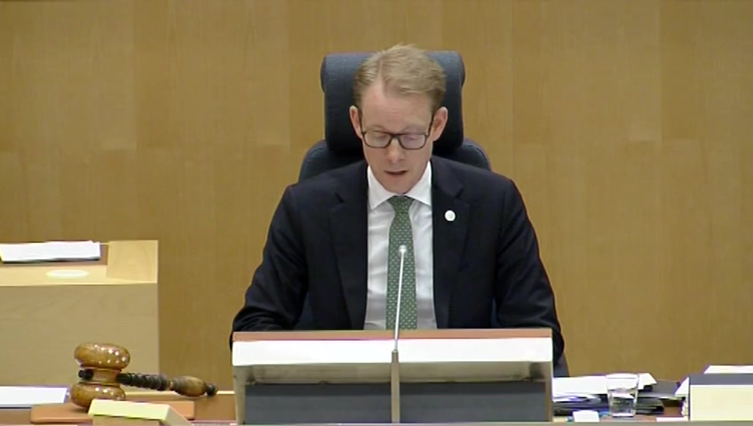 Stillbild från debatten i kammaren