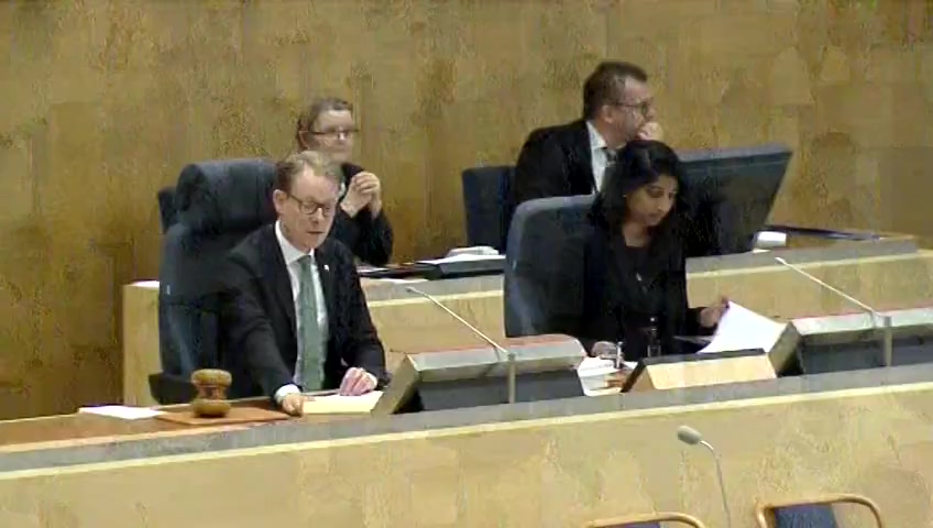 Stillbild från debatten i kammaren