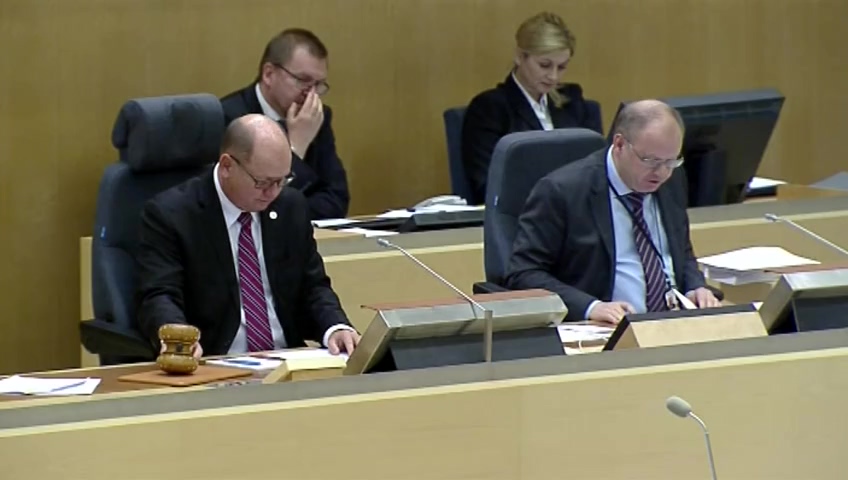 Stillbild från debatten i kammaren