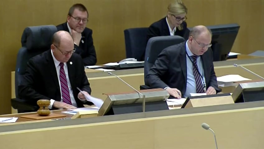 Stillbild från debatten i kammaren