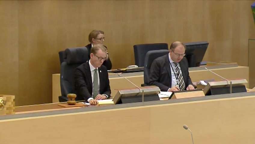 Stillbild från debatten i kammaren