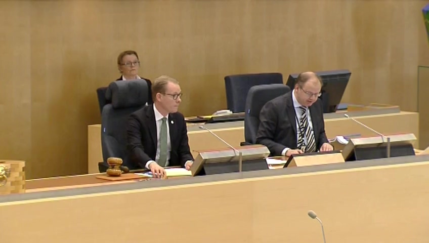Stillbild från debatten i kammaren