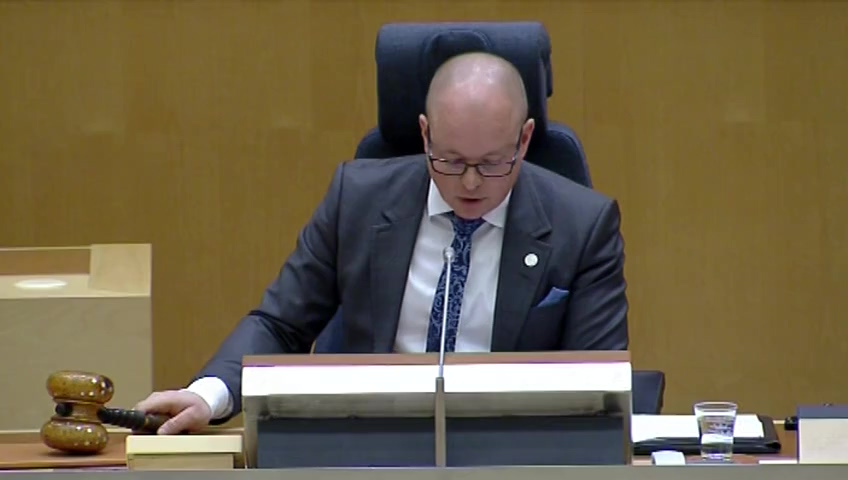 Stillbild från debatten i kammaren