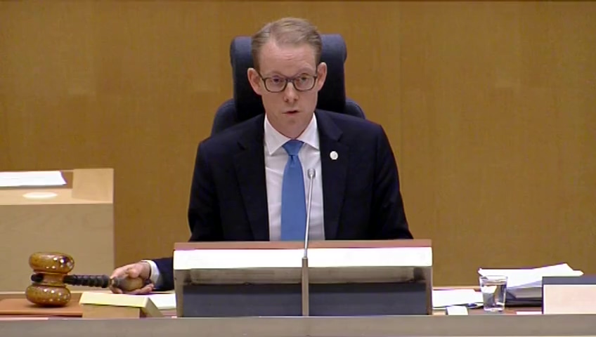 Stillbild från debatten i kammaren