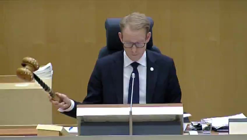 Stillbild från debatten i kammaren