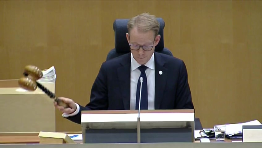 Stillbild från debatten i kammaren