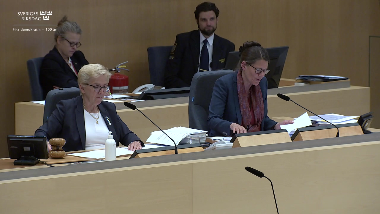 Stillbild från debatten i kammaren