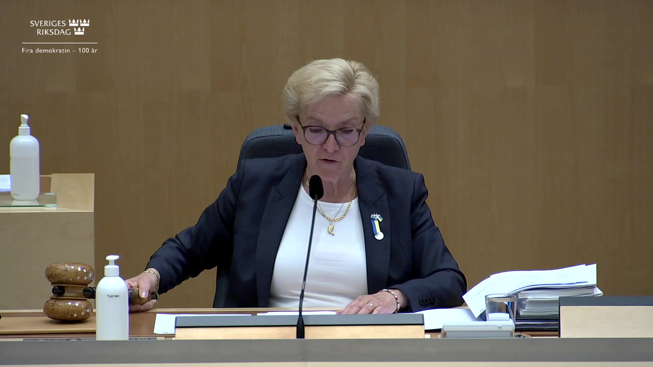 Stillbild från debatten i kammaren