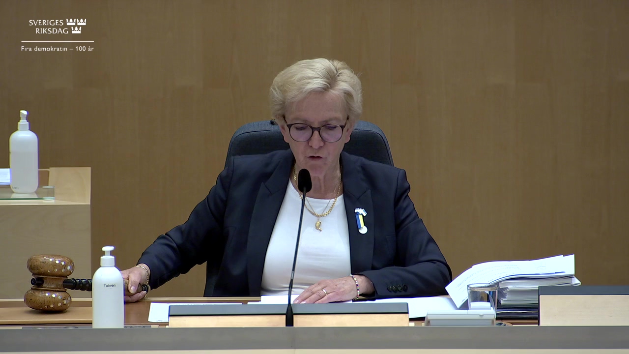 Stillbild från debatten i kammaren