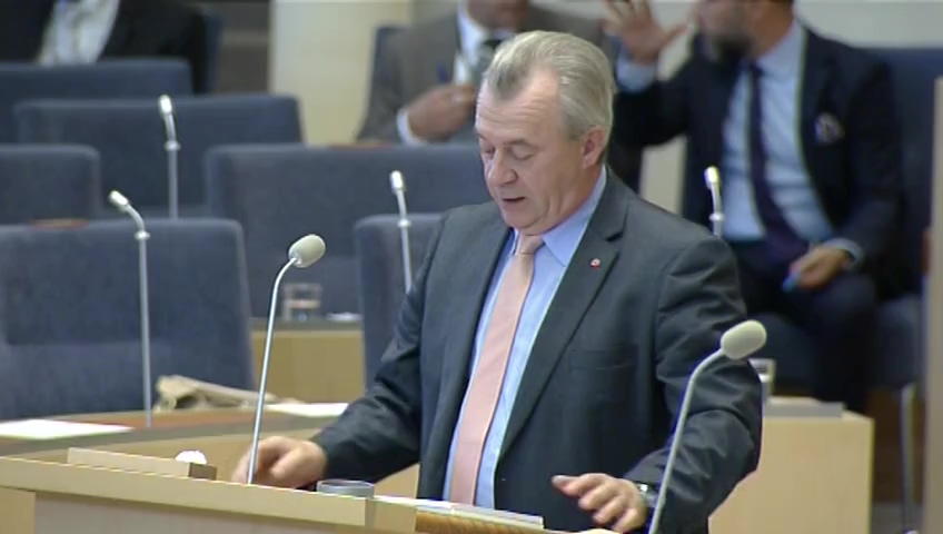 Stillbild från Interpellationsdebatt: Det svenska kräftfisket