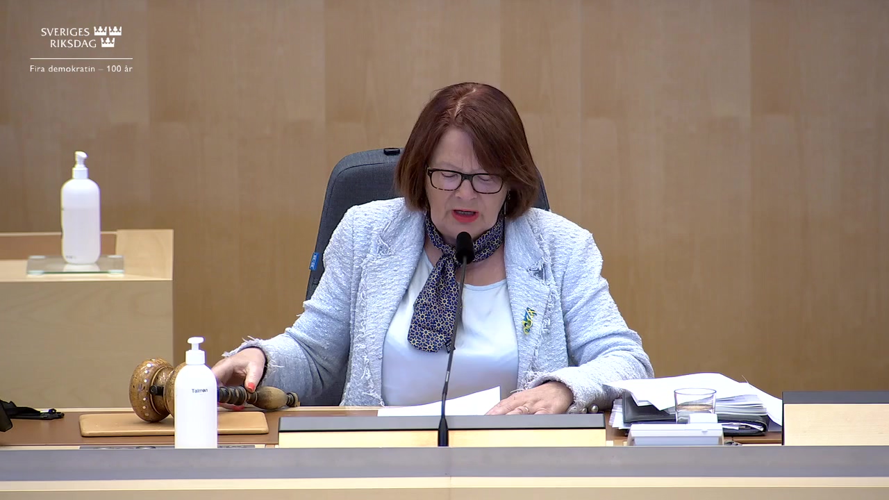 Stillbild från debatten i kammaren