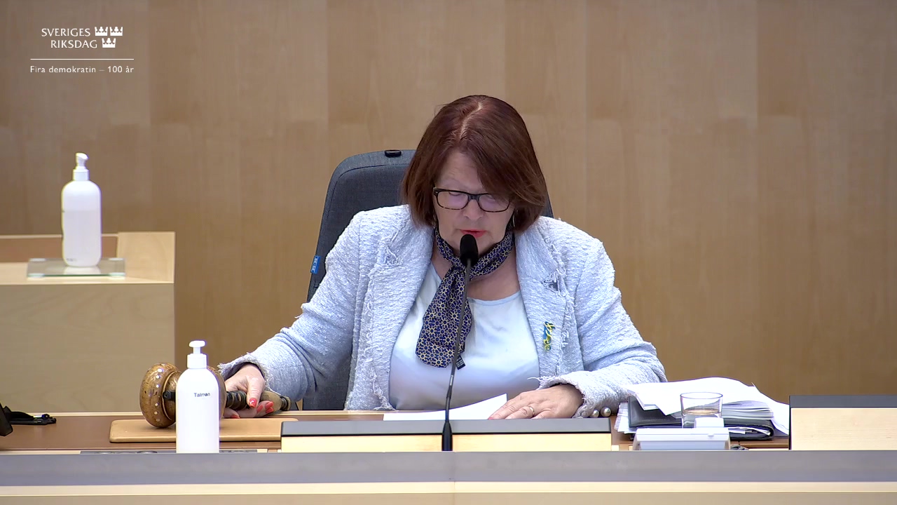 Stillbild från debatten i kammaren