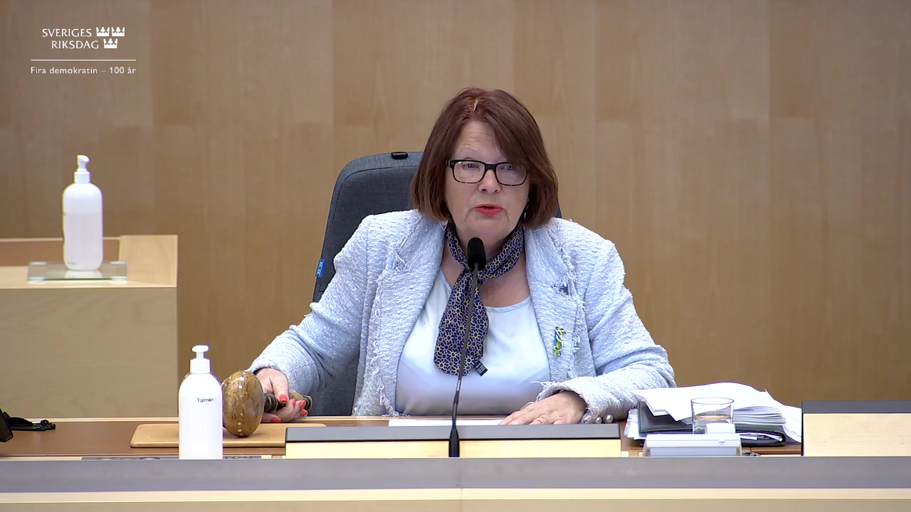 Stillbild från debatten i kammaren