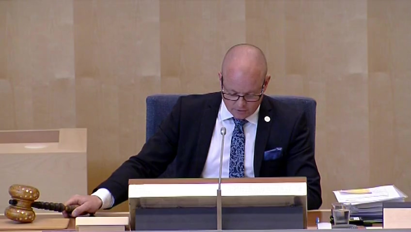 Stillbild från debatten i kammaren
