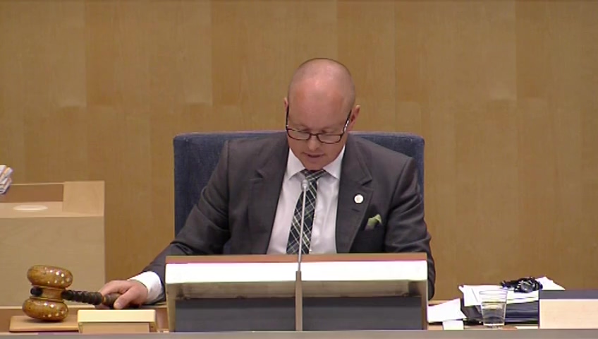 Stillbild från debatten i kammaren