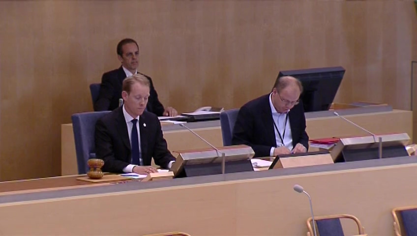 Stillbild från debatten i kammaren