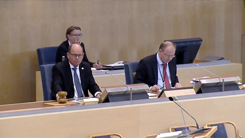 Stillbild från debatten i kammaren