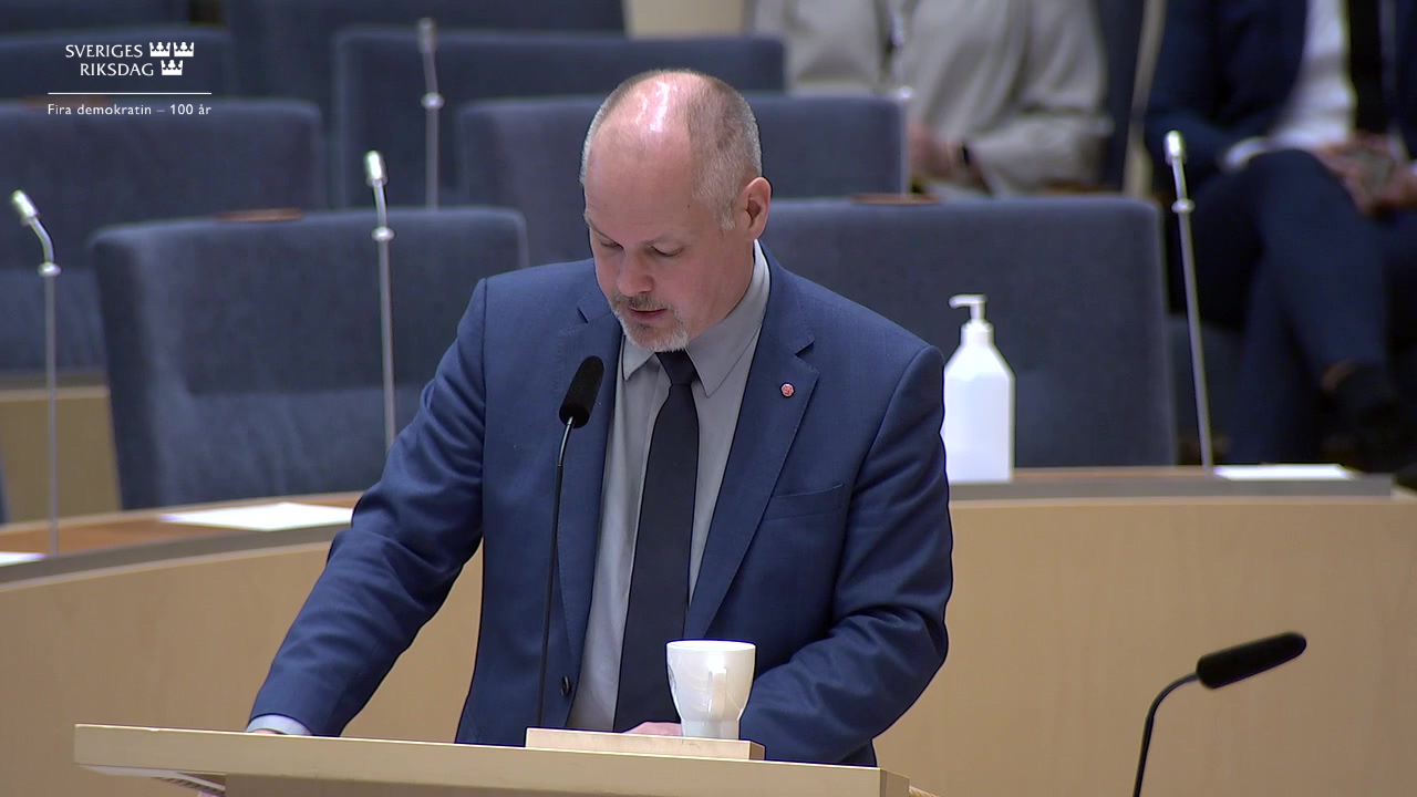 Stillbild från Interpellationsdebatt: Införande av civilplikt