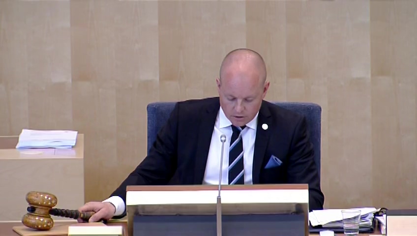 Stillbild från debatten i kammaren