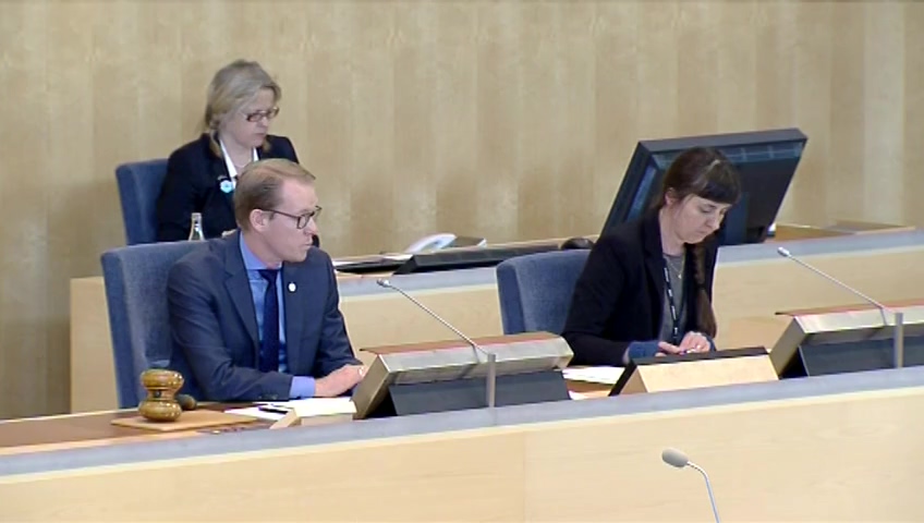 Stillbild från debatten i kammaren