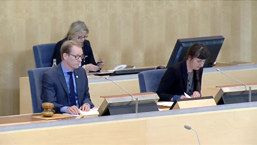 Stillbild från debatten i kammaren