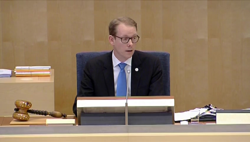 Stillbild från debatten i kammaren