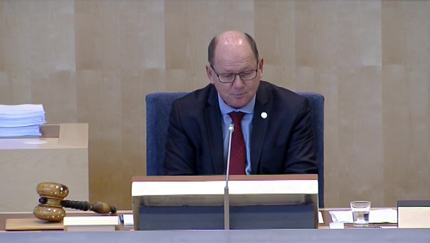 Stillbild från debatten i kammaren