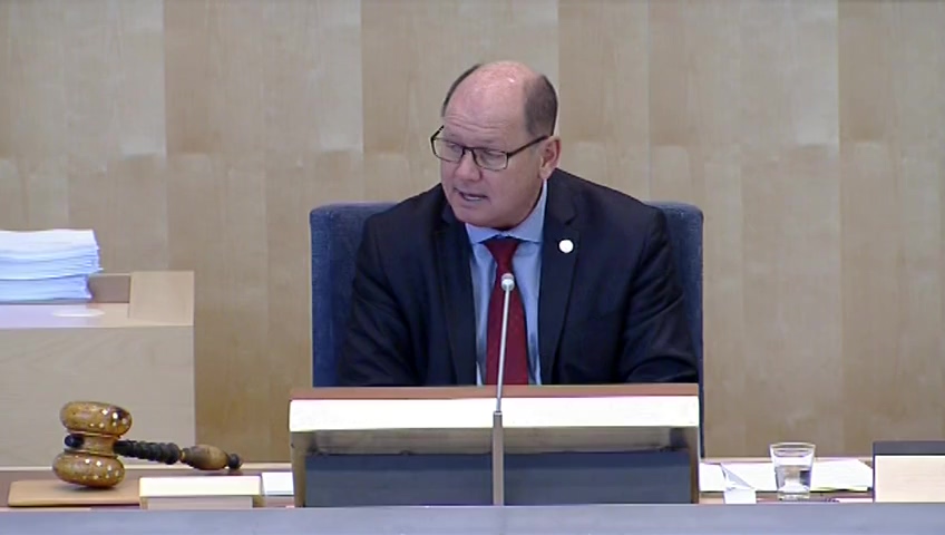 Stillbild från debatten i kammaren