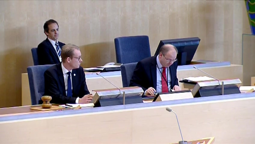 Stillbild från debatten i kammaren