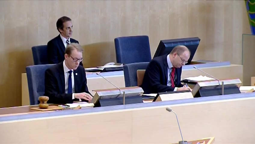 Stillbild från debatten i kammaren