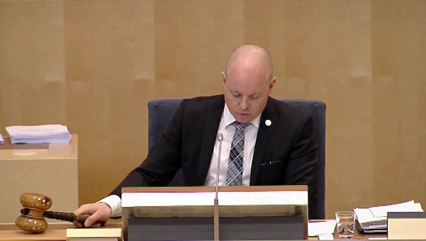 Stillbild från debatten i kammaren