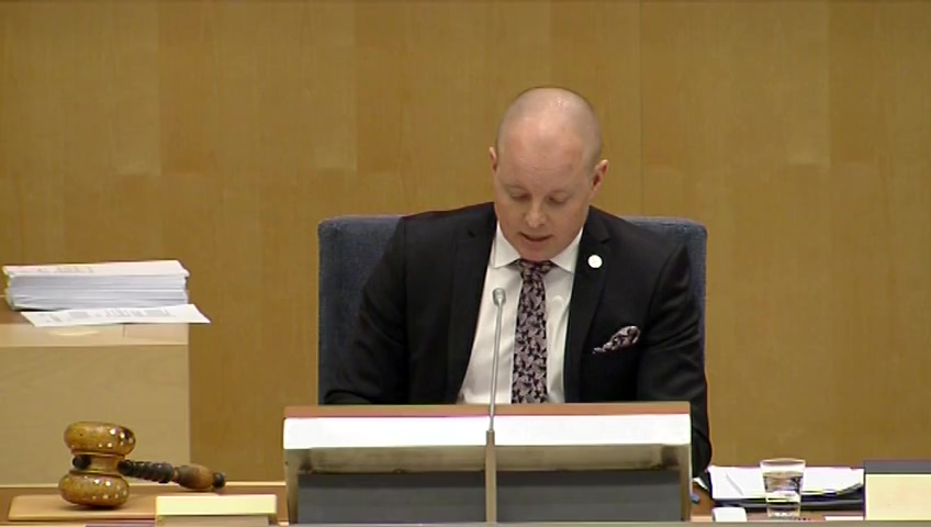 Stillbild från debatten i kammaren