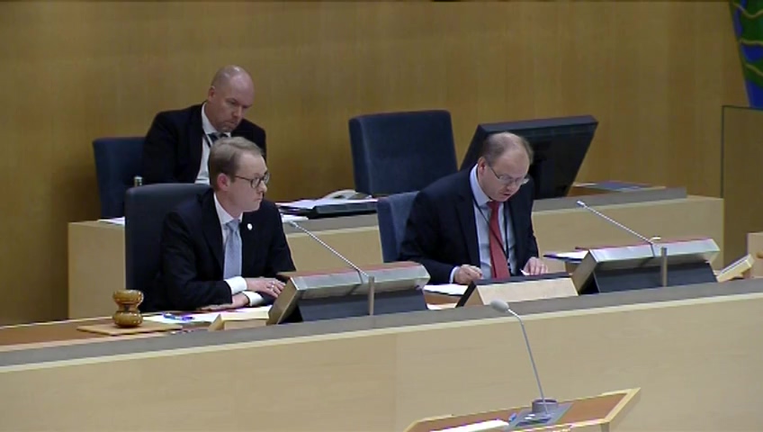 Stillbild från debatten i kammaren