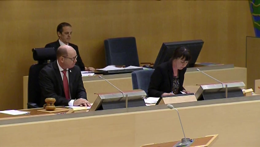 Stillbild från debatten i kammaren