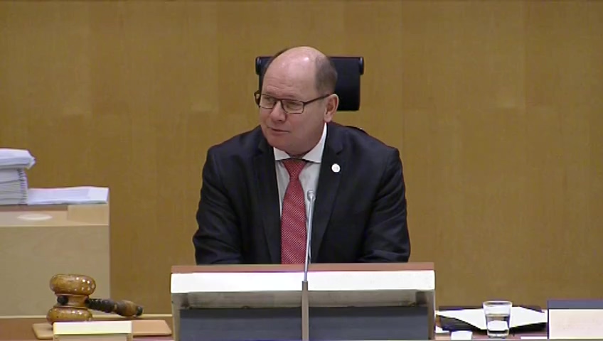 Stillbild från debatten i kammaren