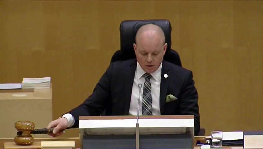 Stillbild från debatten i kammaren