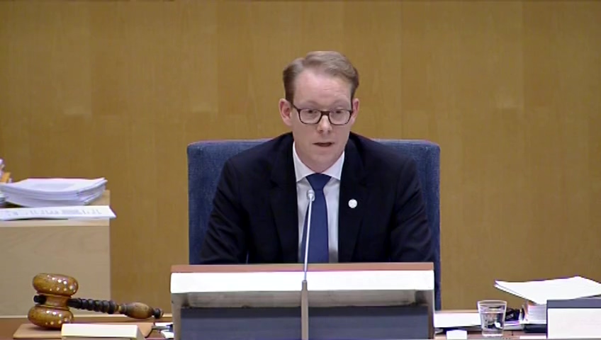 Stillbild från debatten i kammaren